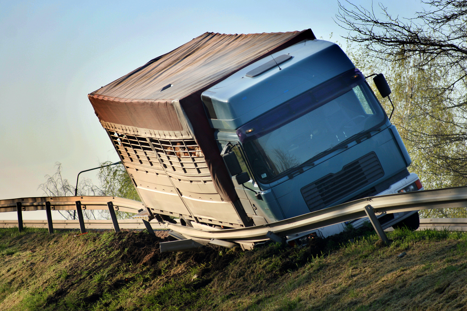 Trucking Accident 1 - Walmart Denies Stalling Accusations in Tracy Morgan Trucking Accident Lawsuit